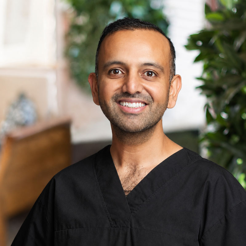 Dr Arif Aslam
